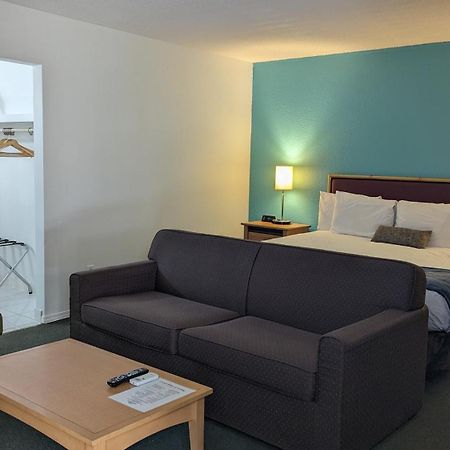 Howard Johnson By Wyndham Downtown Kamloops Luaran gambar