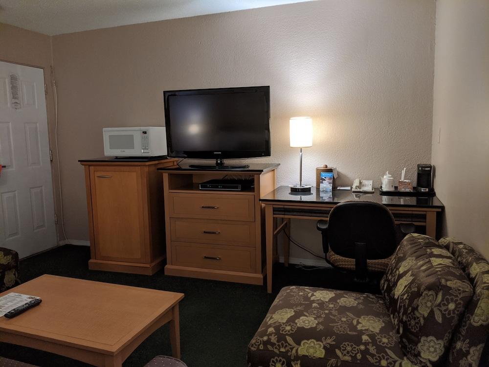 Howard Johnson By Wyndham Downtown Kamloops Luaran gambar