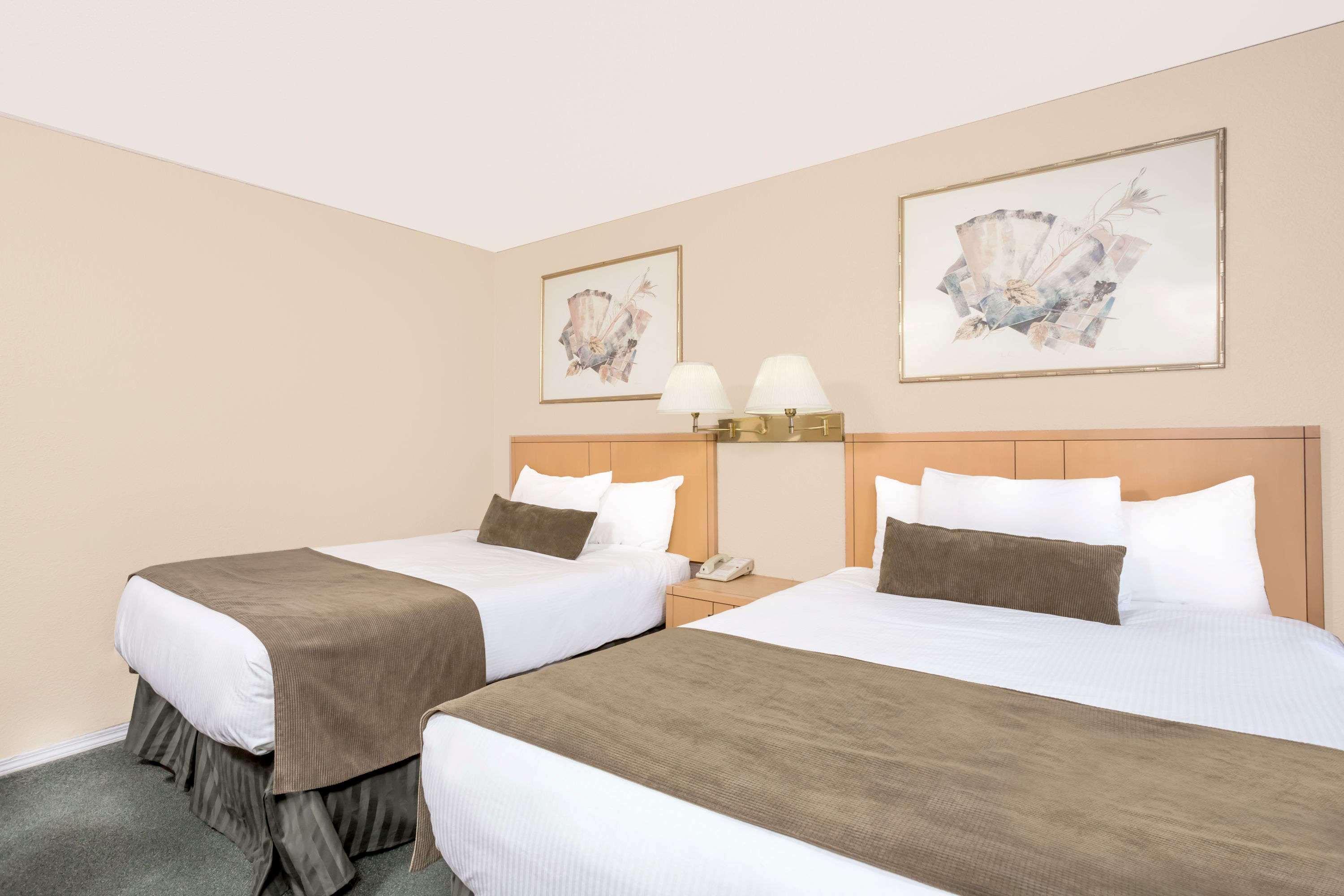 Howard Johnson By Wyndham Downtown Kamloops Luaran gambar