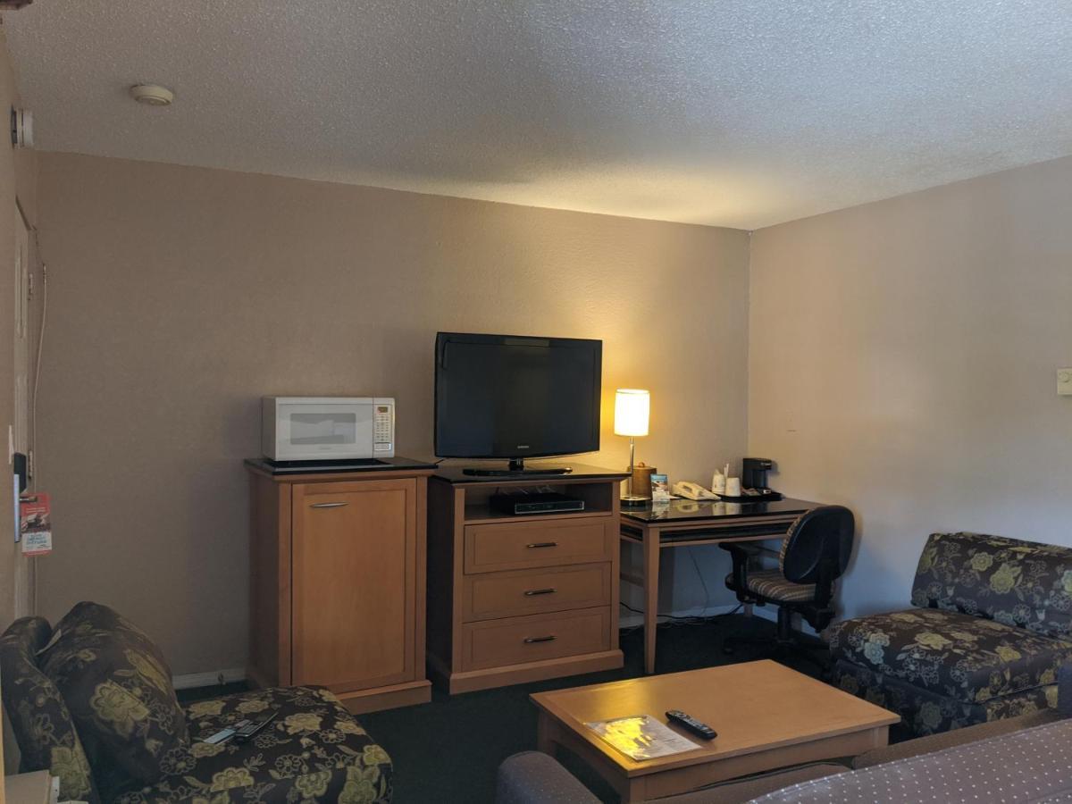 Howard Johnson By Wyndham Downtown Kamloops Luaran gambar